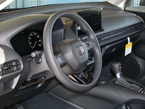 New 2026 Honda HR-V LX image 14