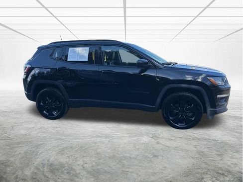 Certified 2020 Jeep Compass Latitude image 3