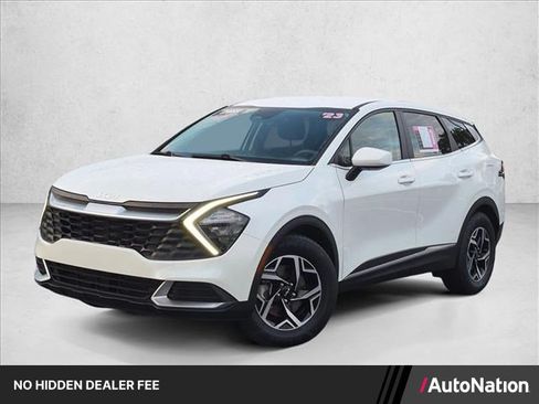 Used 2023 Kia Sportage LX FWD image 1