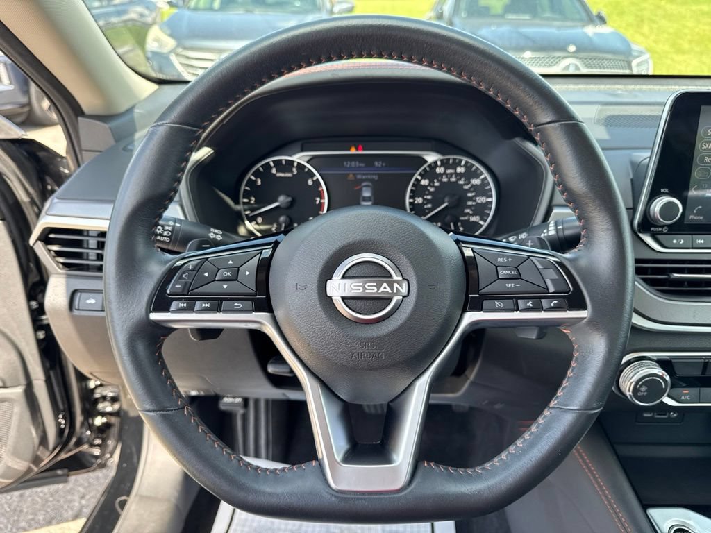 Used 2023 Nissan Altima 2.5 SR FWD image 15