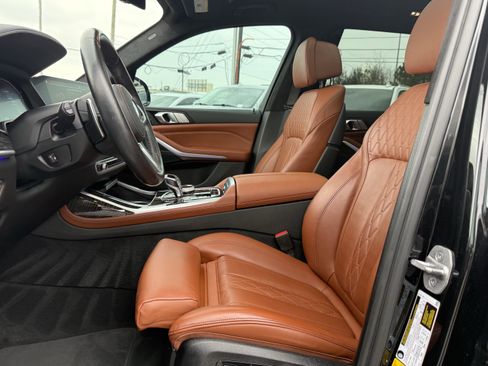 Used 2022 BMW X7 xDrive40i w/ M Sport Package image 12