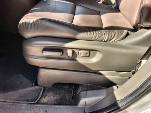 Used 2014 Honda Odyssey EX-L image 31