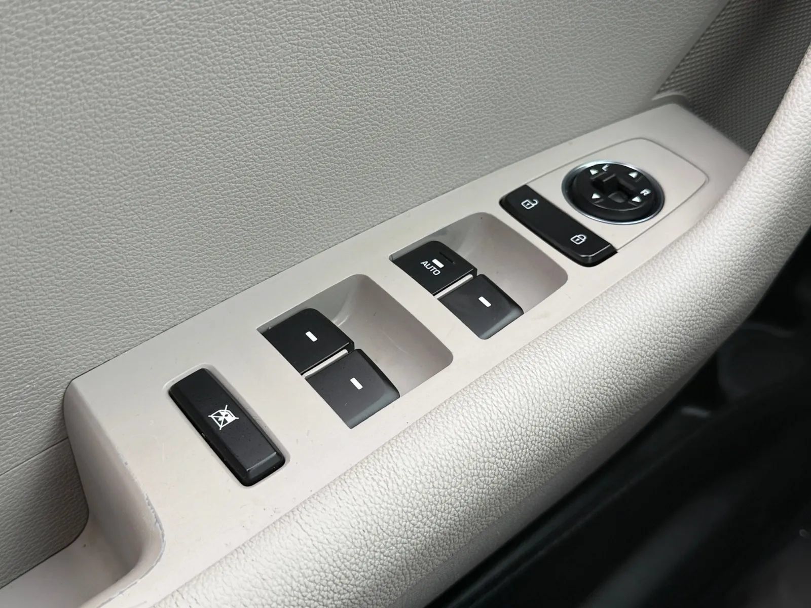 Used 2017 Hyundai Sonata SE FWD image 39