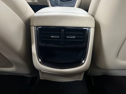 Used 2017 Cadillac CTS Luxury RWD image 30