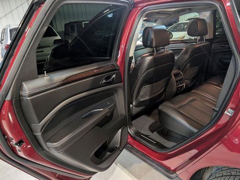 Used 2013 Cadillac SRX Performance w/ Driver Assist Package image 20