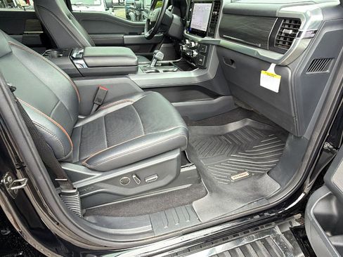 Used 2025 Ford F150 Lariat w/ Equipment Group 502A High AWD/4WD image 19