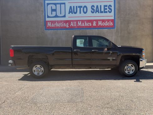 Used 2019 Chevrolet Silverado 2500 W/T AWD/4WD image 4