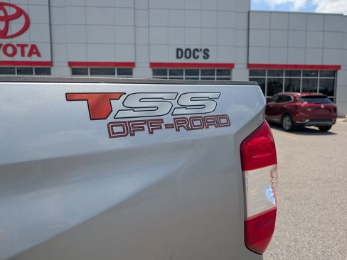 Used 2019 Toyota Tundra SR5 w/ SR5 Upgrade Package AWD/4WD image 34
