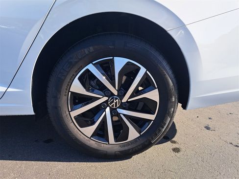 Certified 2024 Volkswagen Jetta S image 35