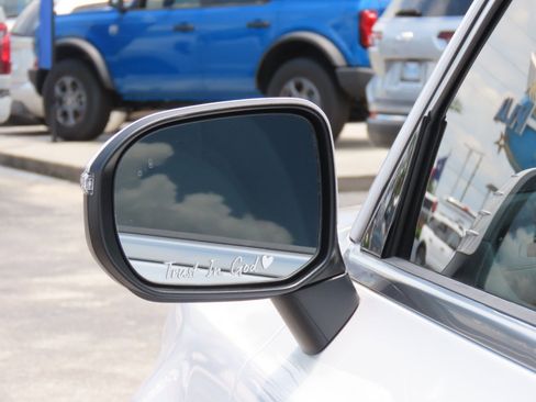 Used 2022 Kia Telluride S AWD/4WD image 17
