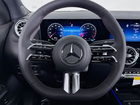 New 2026 Mercedes-Benz GLA 250 image 17