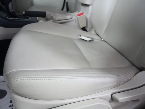 Used 2015 Subaru Crosstrek 2.0i Limited image 9