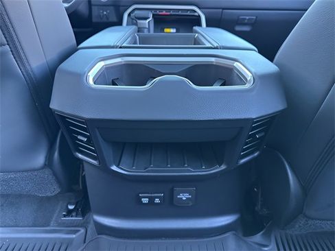 Used 2023 Toyota Tundra Limited image 24