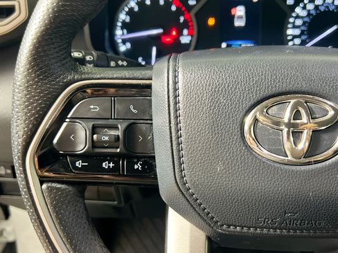 Used 2023 Toyota Tundra Limited AWD/4WD image 18