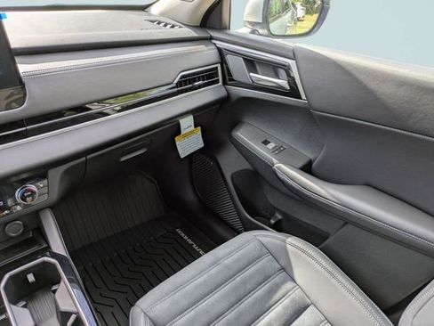 New 2026 Mitsubishi Outlander SE FWD image 18