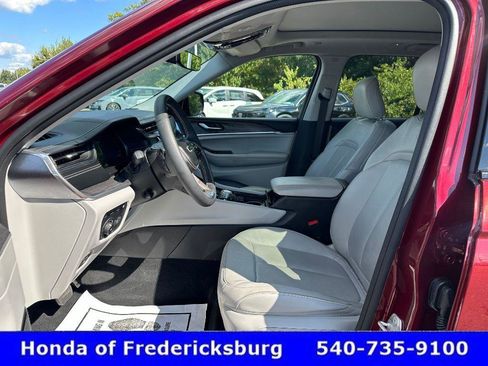 Used 2022 Jeep Grand Cherokee Overland image 15