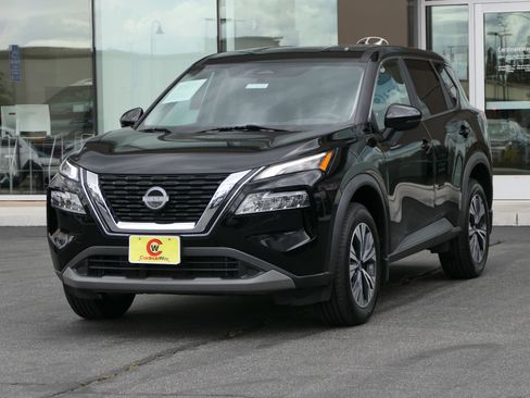 Used 2023 Nissan Rogue SV FWD image 7