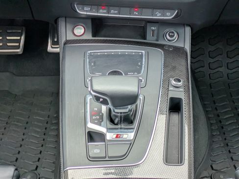 Used 2019 Audi SQ5 Premium Plus w/ Premium Plus Package AWD/4WD image 18
