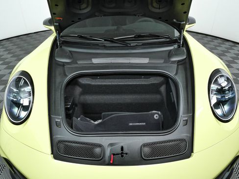 Certified 2026 Porsche 911 GT3 RWD image 30