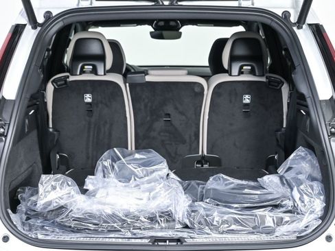 New 2026 Volvo XC90 T8 Plus w/ Protection Package image 31