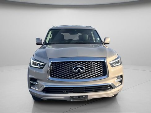 Used 2018 INFINITI QX80 Base w/ Driver Assistance Package image 11