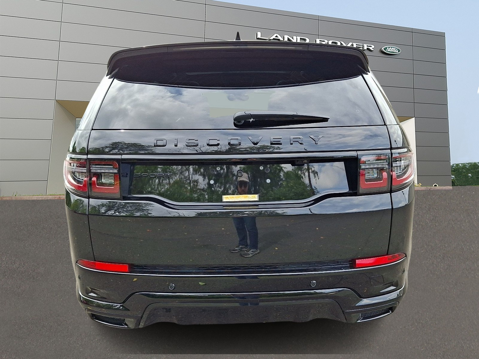 Used 2026 Land Rover Discovery Sport Landmark AWD/4WD image 8