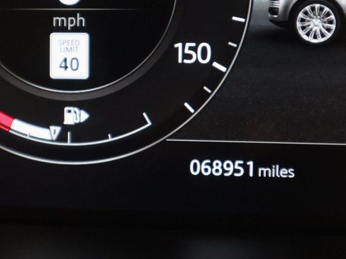 Used 2022 Land Rover Range Rover Westminster Edition image 25