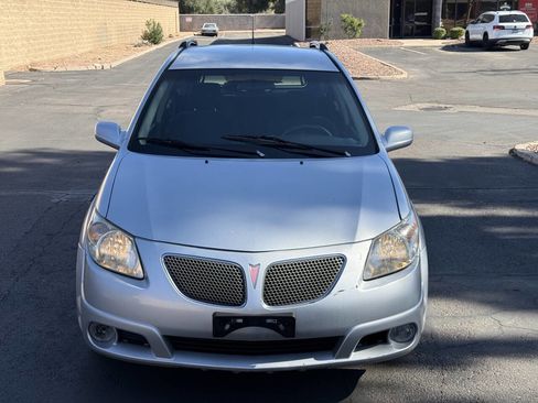 Used 2008 Pontiac Vibe w/ Preferred Package image 2