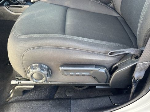 Used 2023 Jeep Gladiator Overland image 18