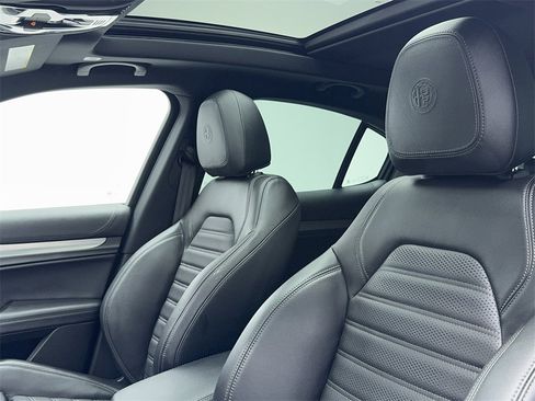 Used 2022 Alfa Romeo Stelvio Veloce image 37