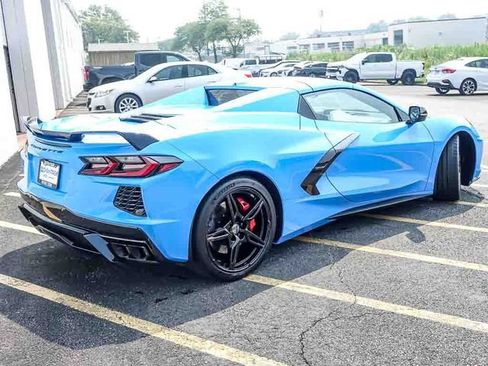 Used 2023 Chevrolet Corvette Stingray Premium Conv w/ Z51 Performance Package RWD image 8