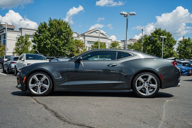 Used 2018 Chevrolet Camaro SS RWD image 4