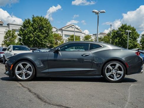 Used 2018 Chevrolet Camaro SS RWD image 4