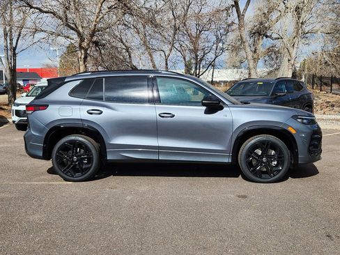 New 2026 Volkswagen Tiguan SE R-Line image 2