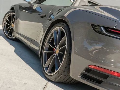 Used 2021 Porsche 911 Carrera S image 44