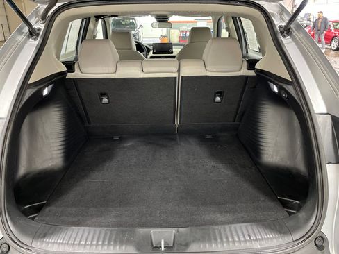 Certified 2023 Honda HR-V LX image 9