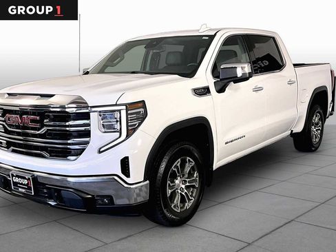 Used 2026 GMC Sierra 1500 SLT RWD image 1