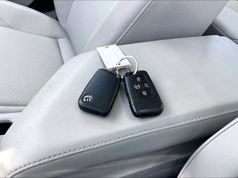 Used 2020 Volkswagen Jetta SEL FWD image 35