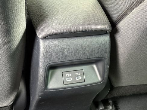 Used 2025 Toyota Corolla LE w/ LE Premium Package FWD image 17