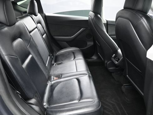 Used 2022 Tesla Model Y Performance image 31