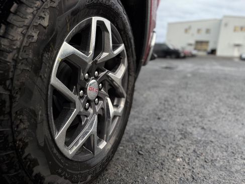 New 2026 GMC Sierra 1500 SLT image 11