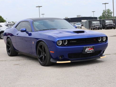 Used 2021 Dodge Challenger R/T Scat Pack RWD image 4