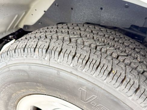 New 2025 Chevrolet Express 3500 w/ Power Convenience Package image 17