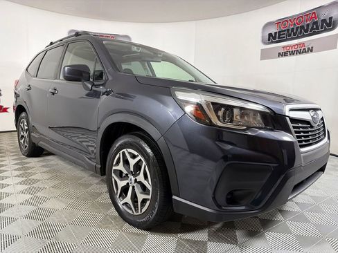 Used 2019 Subaru Forester Premium image 1