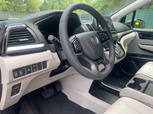 New 2026 Honda Odyssey Touring image 20