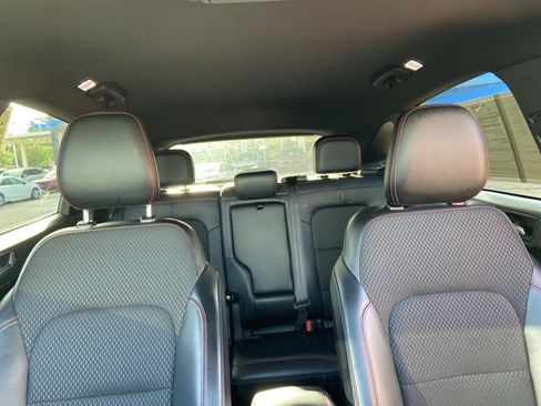 Used 2025 Ford Escape ST-Line AWD/4WD image 21