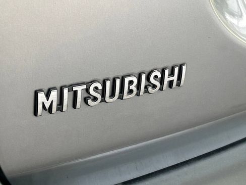Used 2015 Mitsubishi Outlander SE FWD image 16