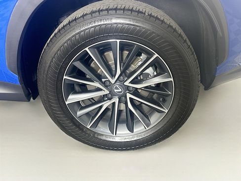 Used 2025 Lexus NX 250 FWD w/ Accessory Package (Z1) image 11
