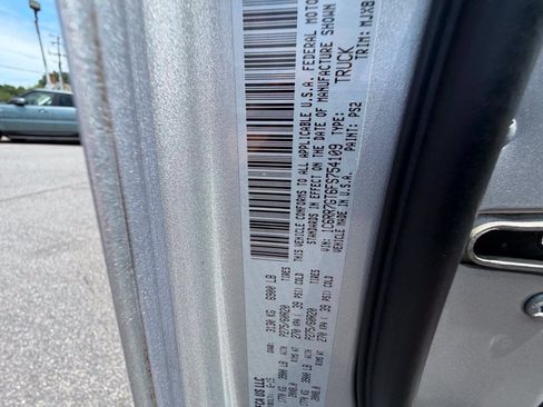 Used 2015 RAM 1500 Big Horn AWD/4WD image 4