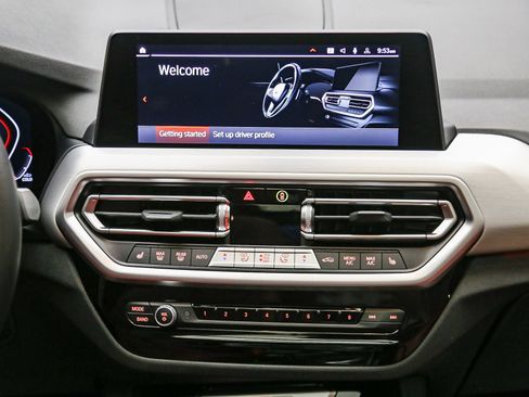 Used 2024 BMW X3 sDrive30i w/ Convenience Package RWD image 14